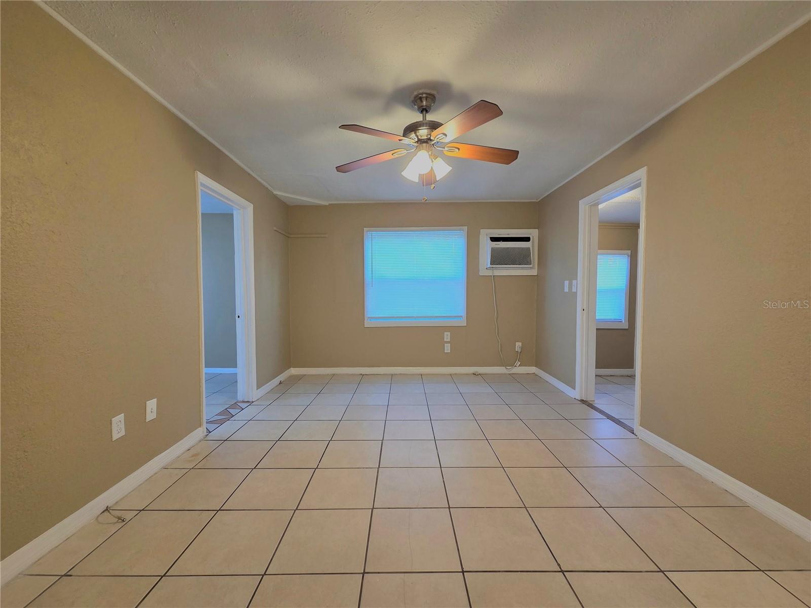 Image 23 of 31 For 2253 & 2249 Golfview Street