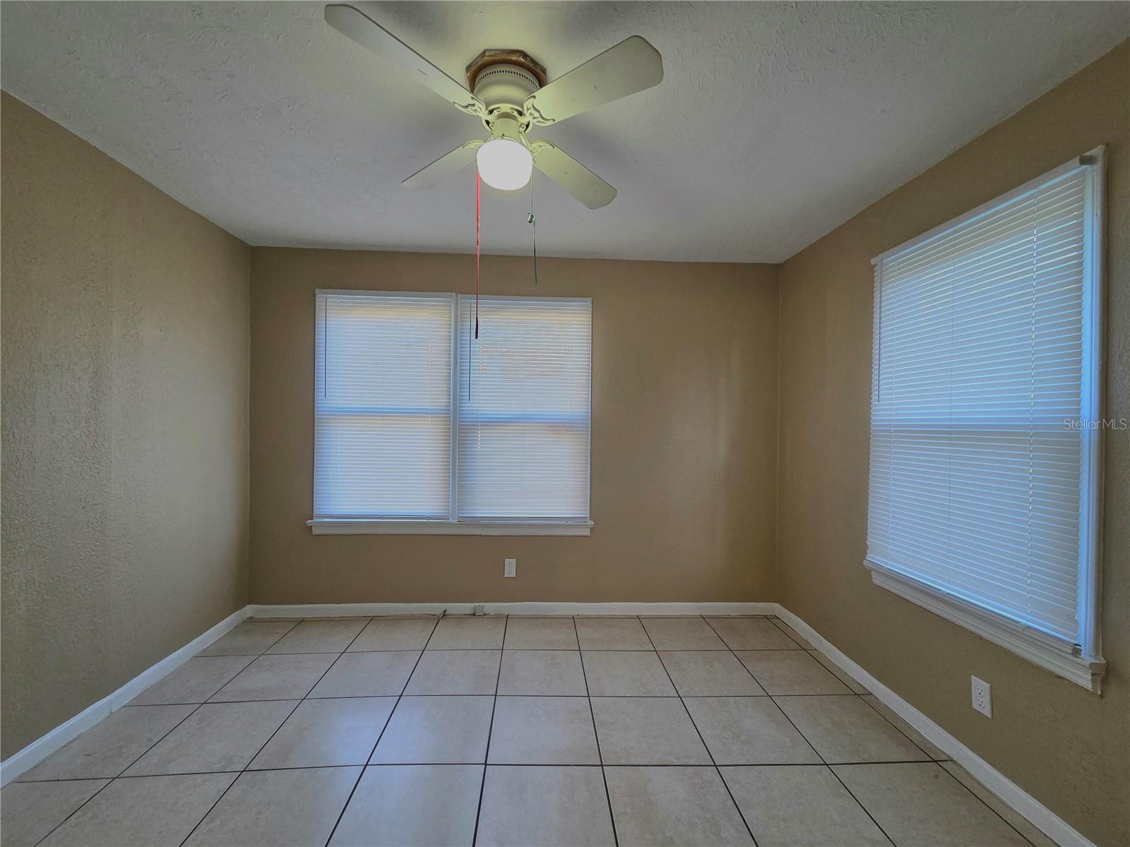 Image 24 of 31 For 2253 & 2249 Golfview Street