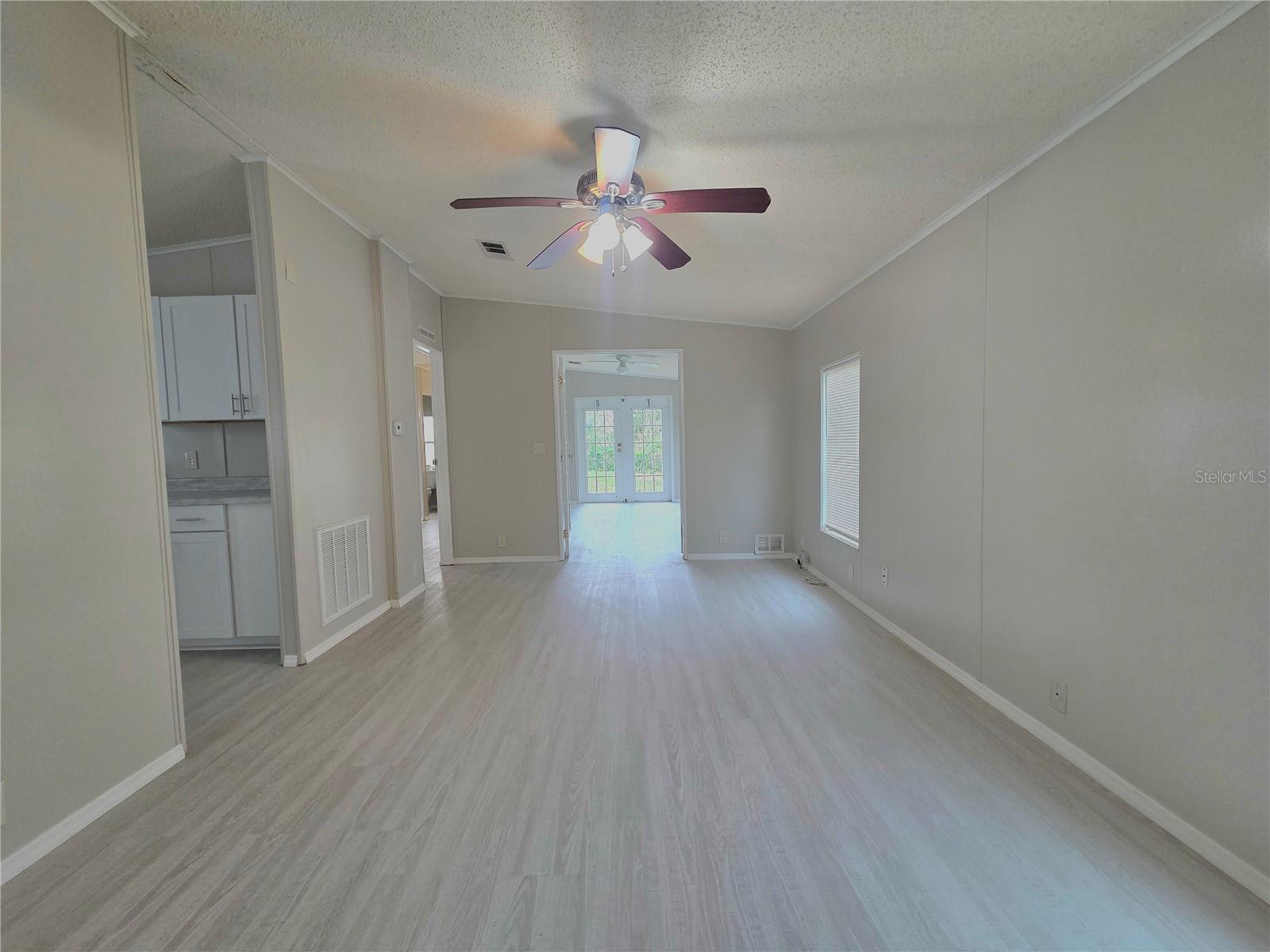 Image 6 of 31 For 2253 & 2249 Golfview Street