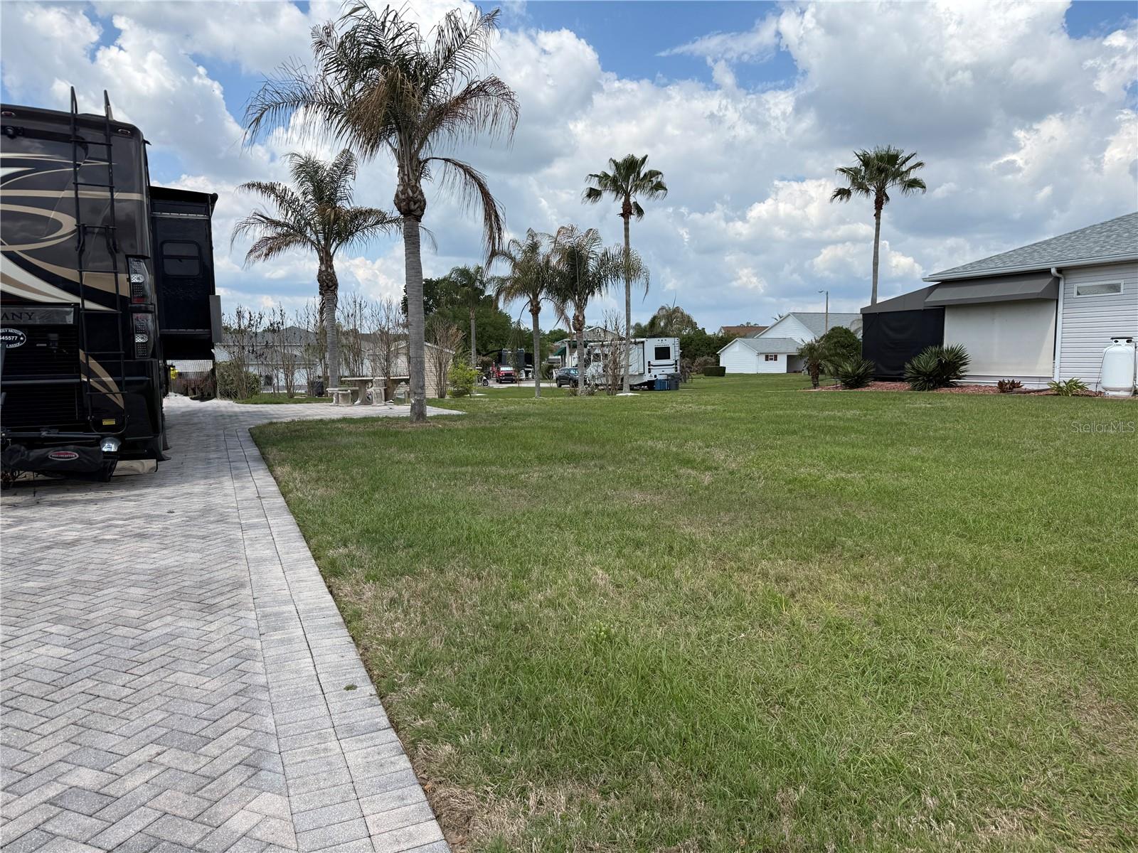 Image 2 of 7 For 1030 Rally Drive