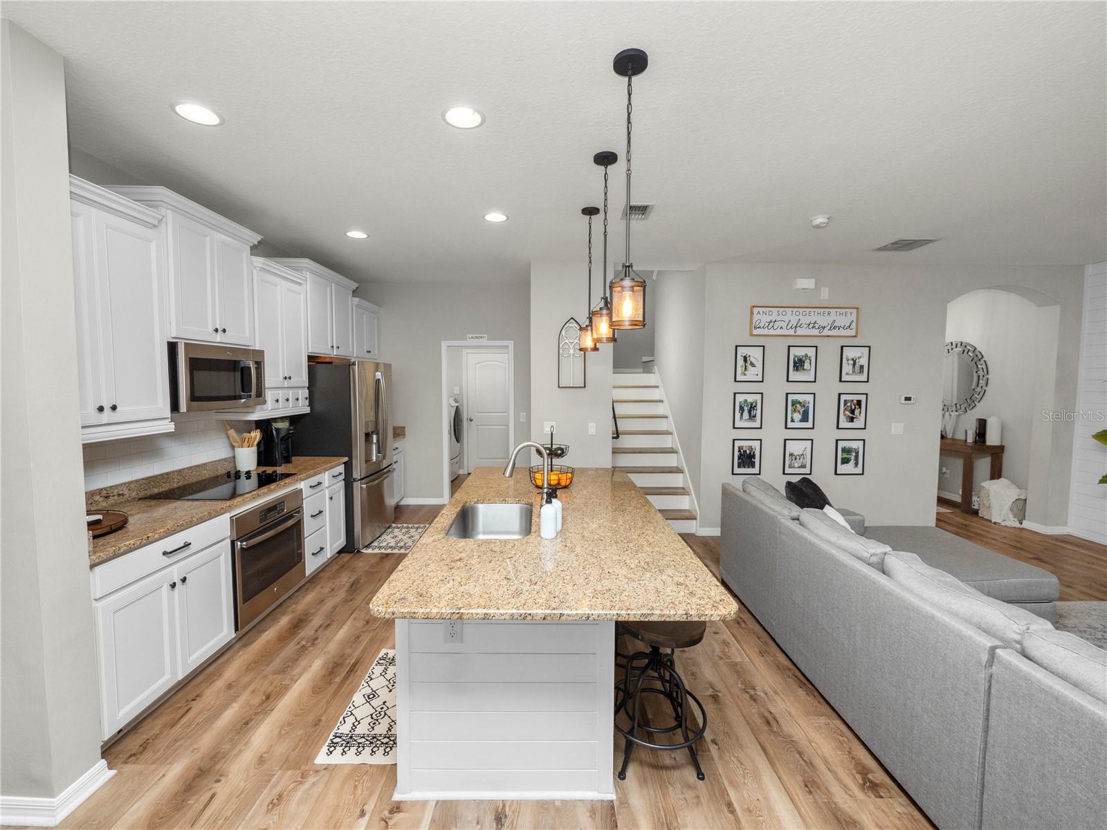 Image 18 of 86 For 3908 Vista Trace Way