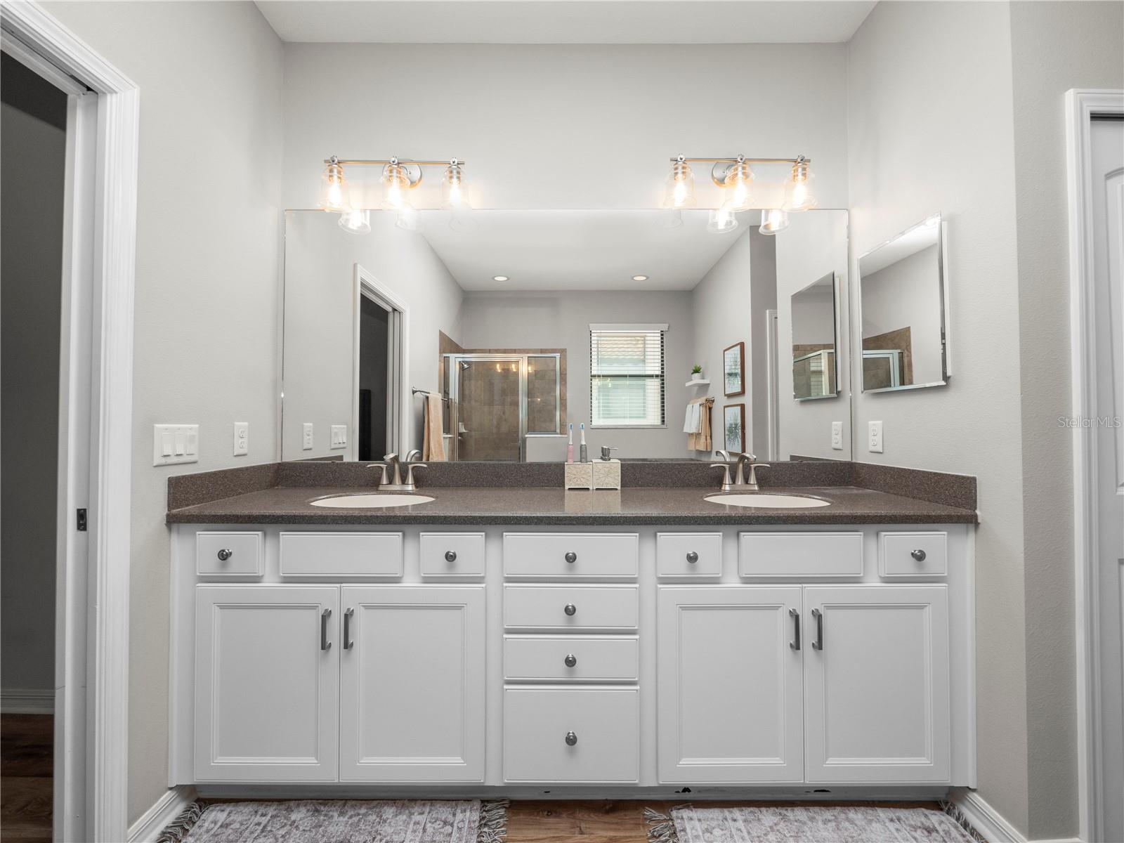 Image 32 of 86 For 3908 Vista Trace Way