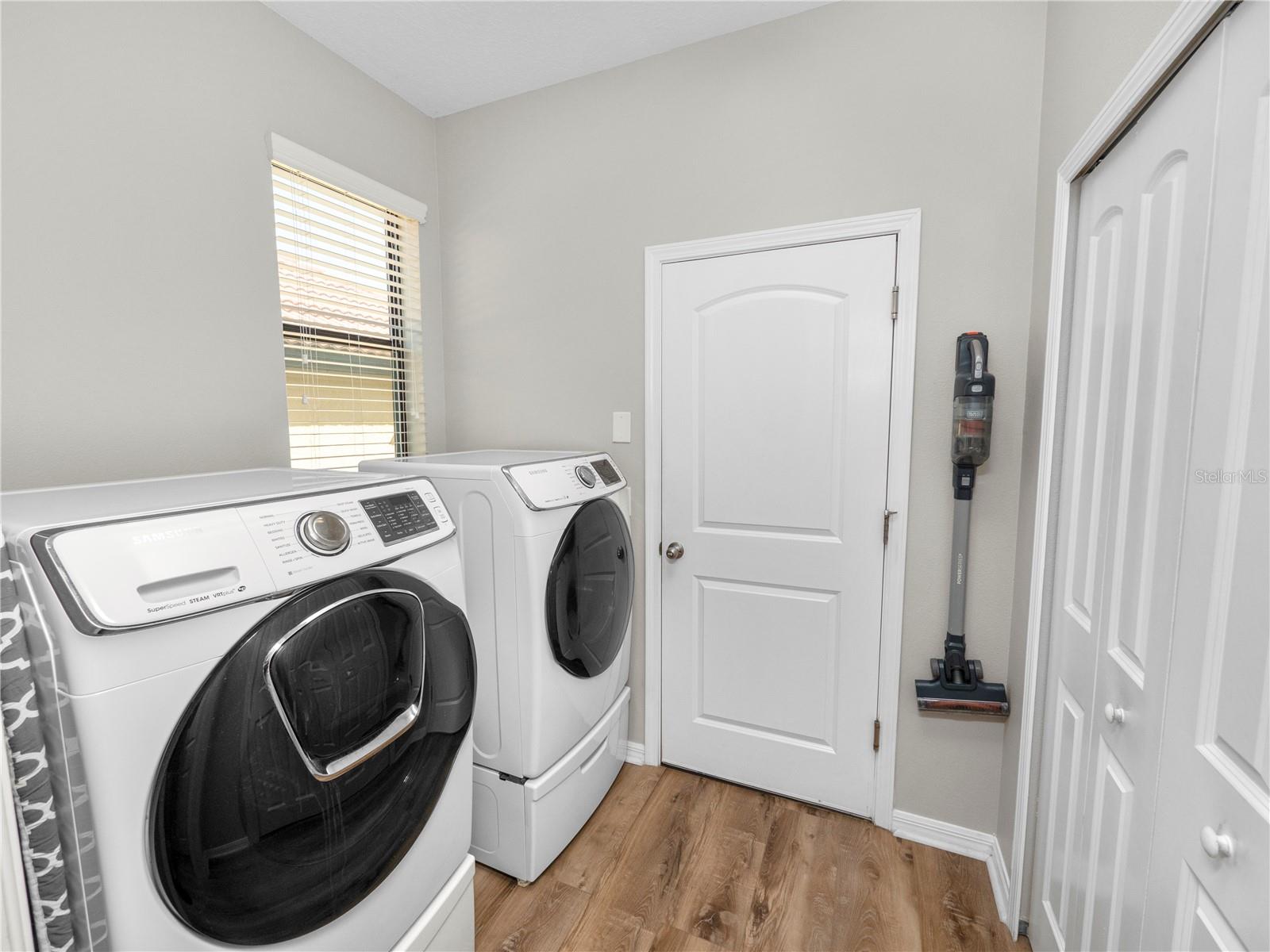 Image 40 of 86 For 3908 Vista Trace Way