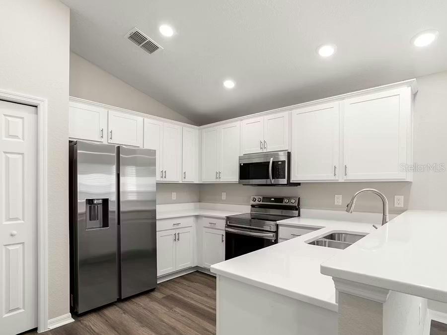 Image 6 of 10 For 5125 Sylas Jax Avenue