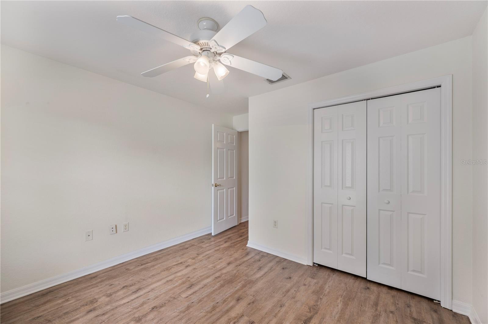 Image 24 of 50 For 5711 Manchester Drive E