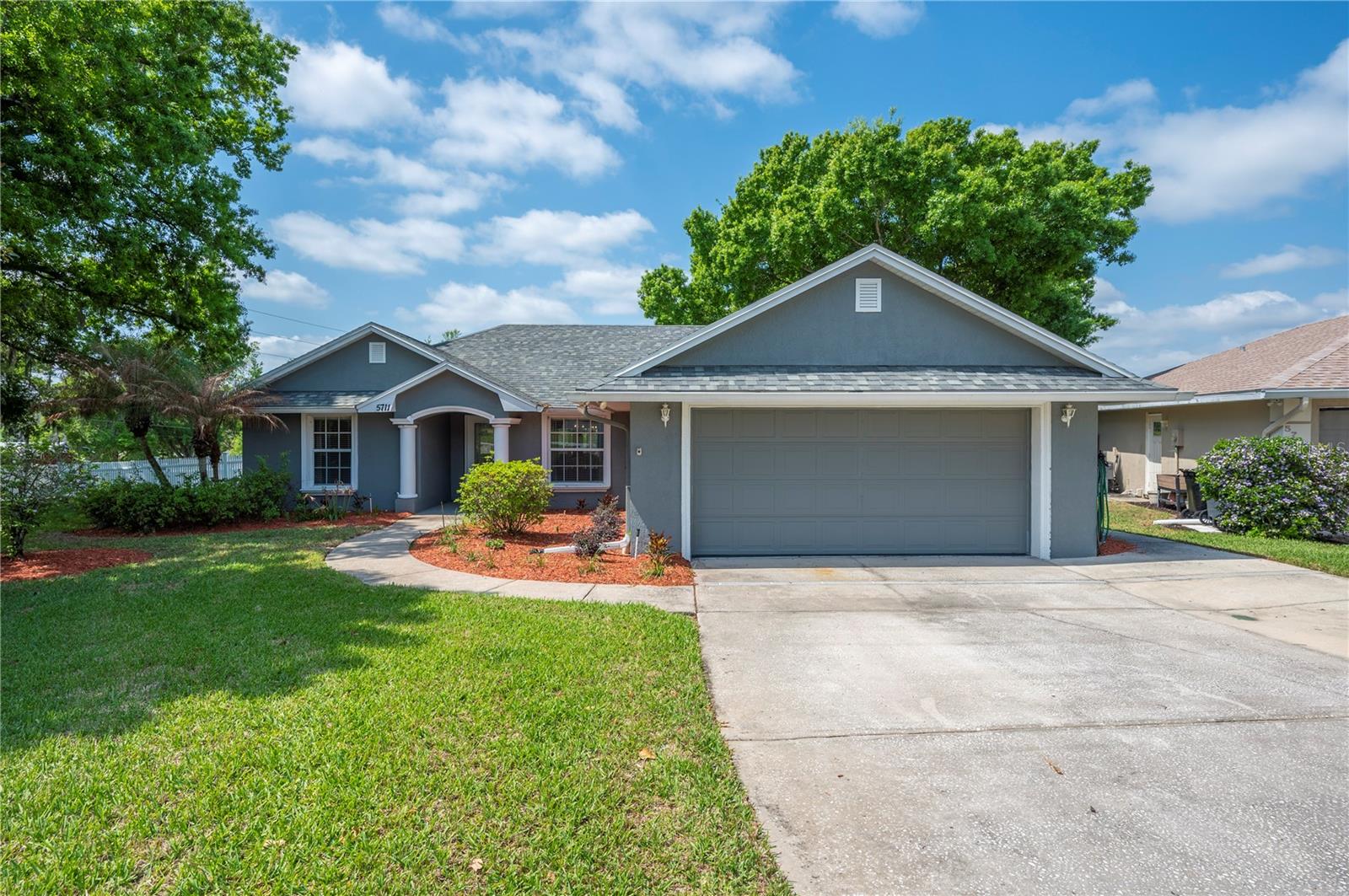 Image 5 of 50 For 5711 Manchester Drive E