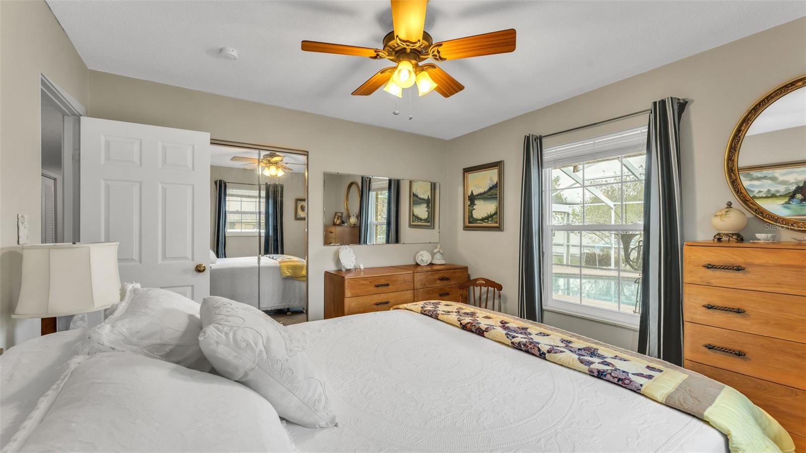 Image 23 of 63 For 901 Woodward Street