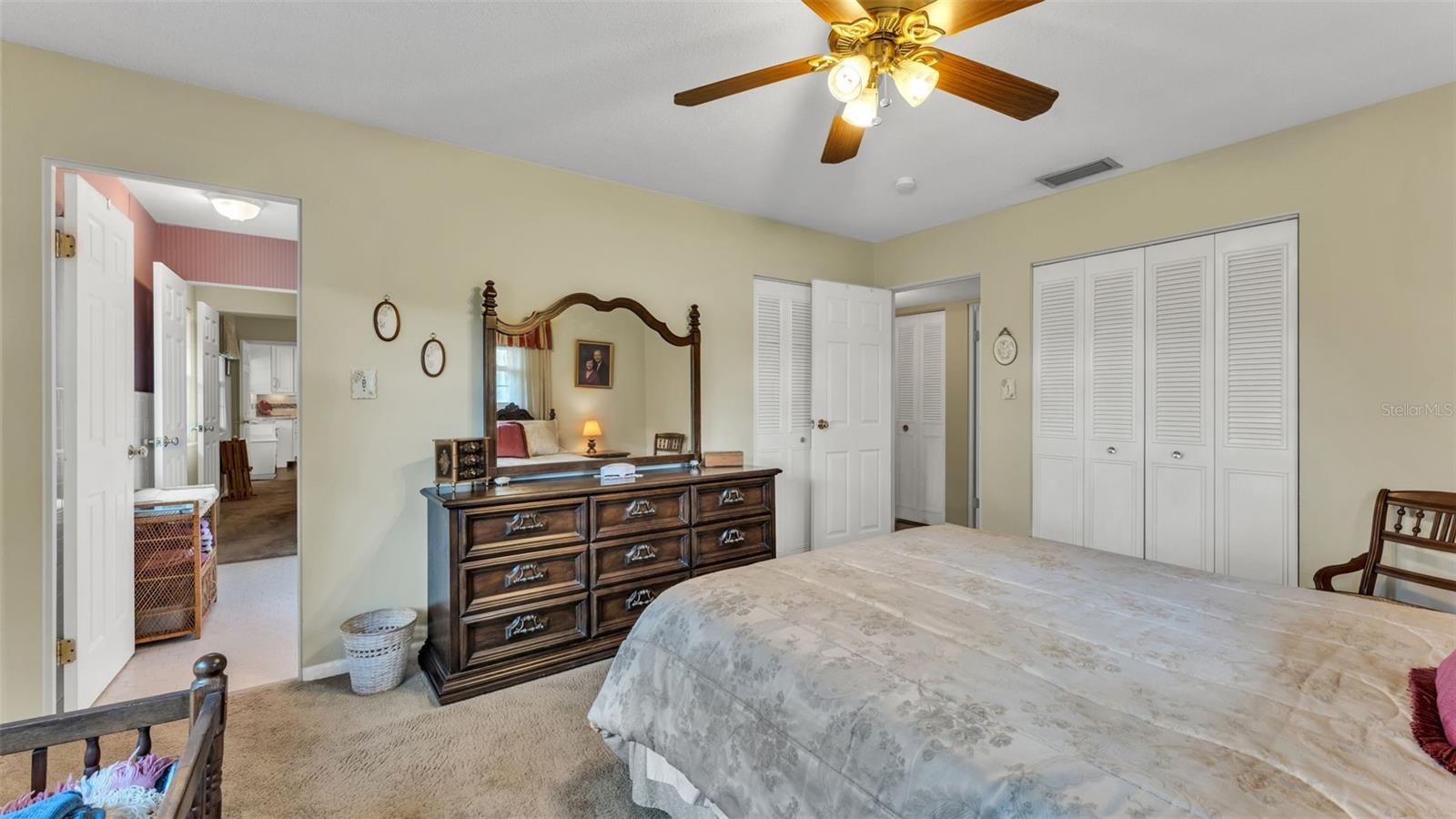 Image 26 of 63 For 901 Woodward Street