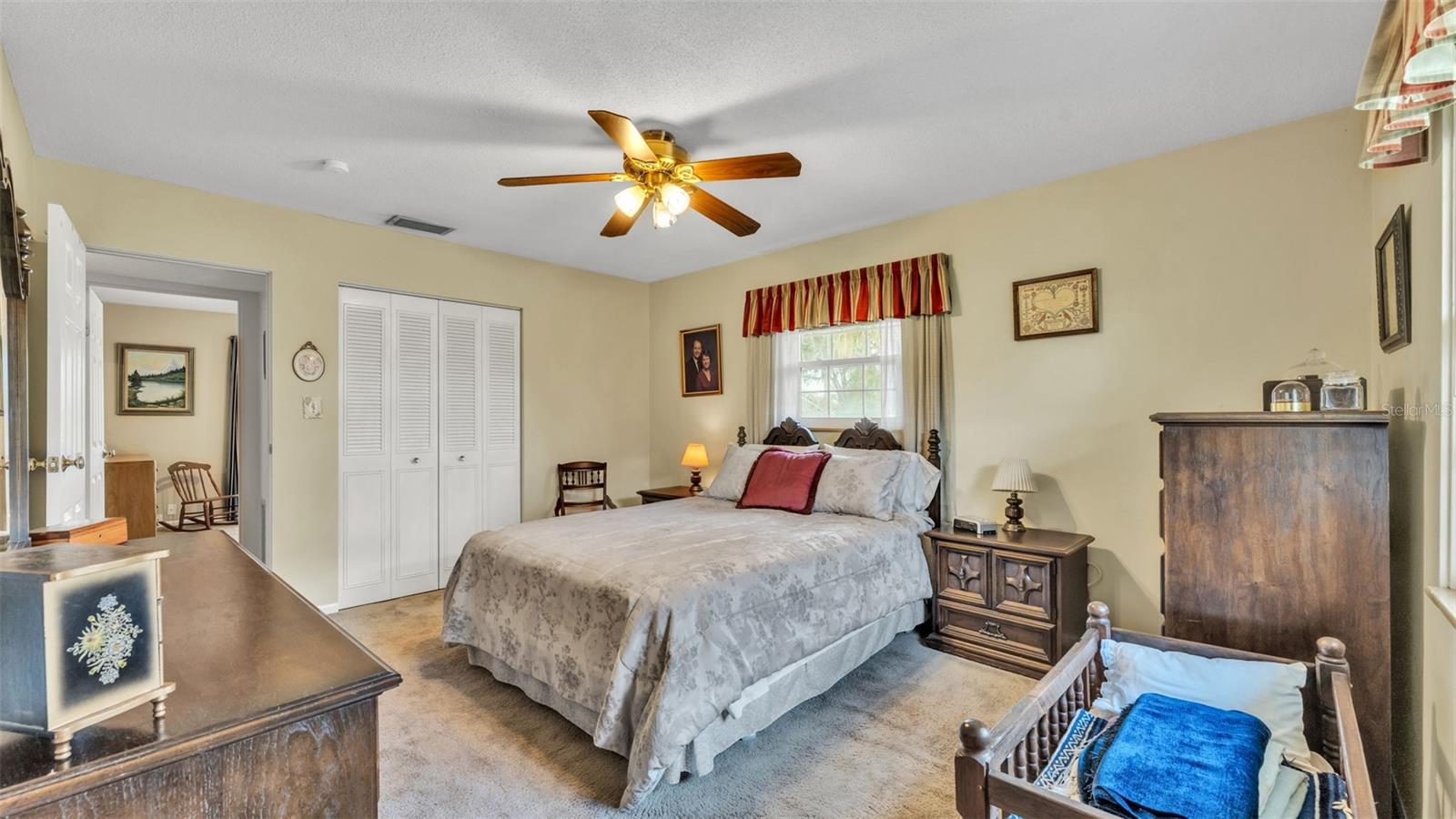 Image 27 of 63 For 901 Woodward Street