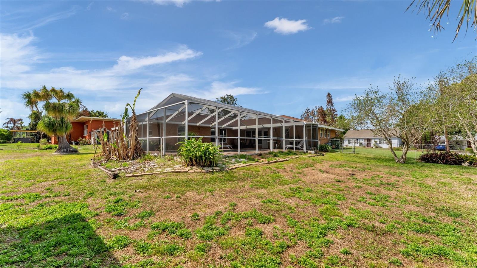 Image 50 of 63 For 901 Woodward Street