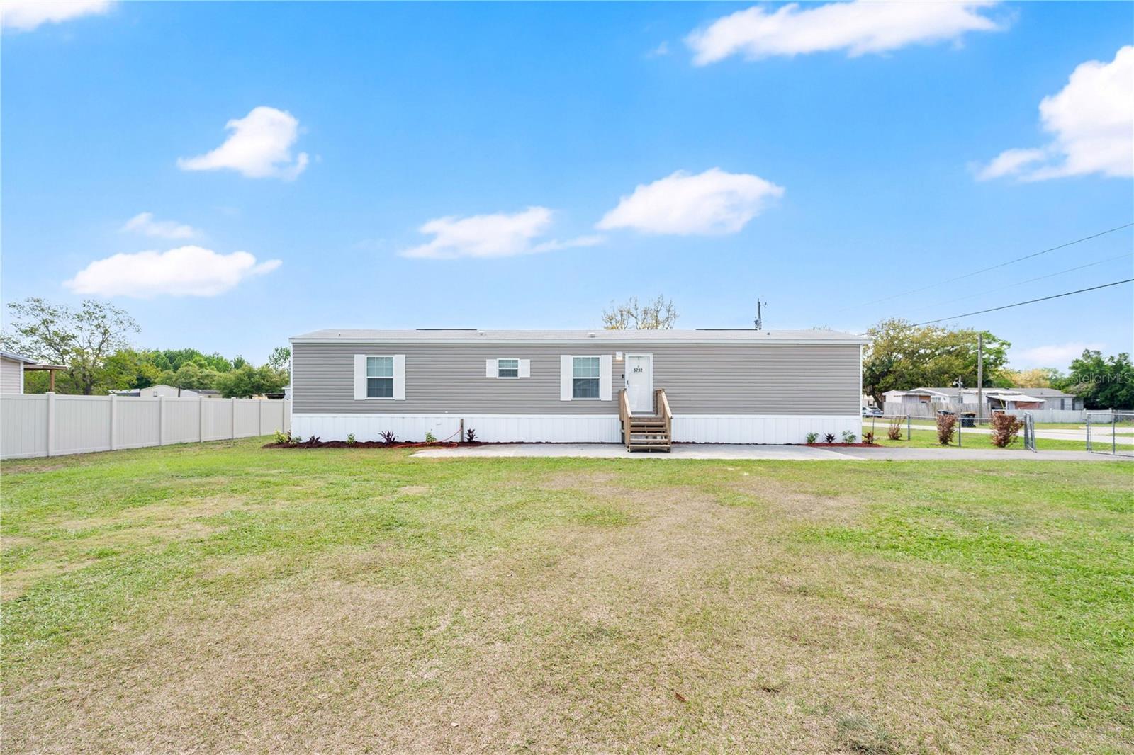 Details for 5732 Windsong Lane, LAKELAND, FL 33811