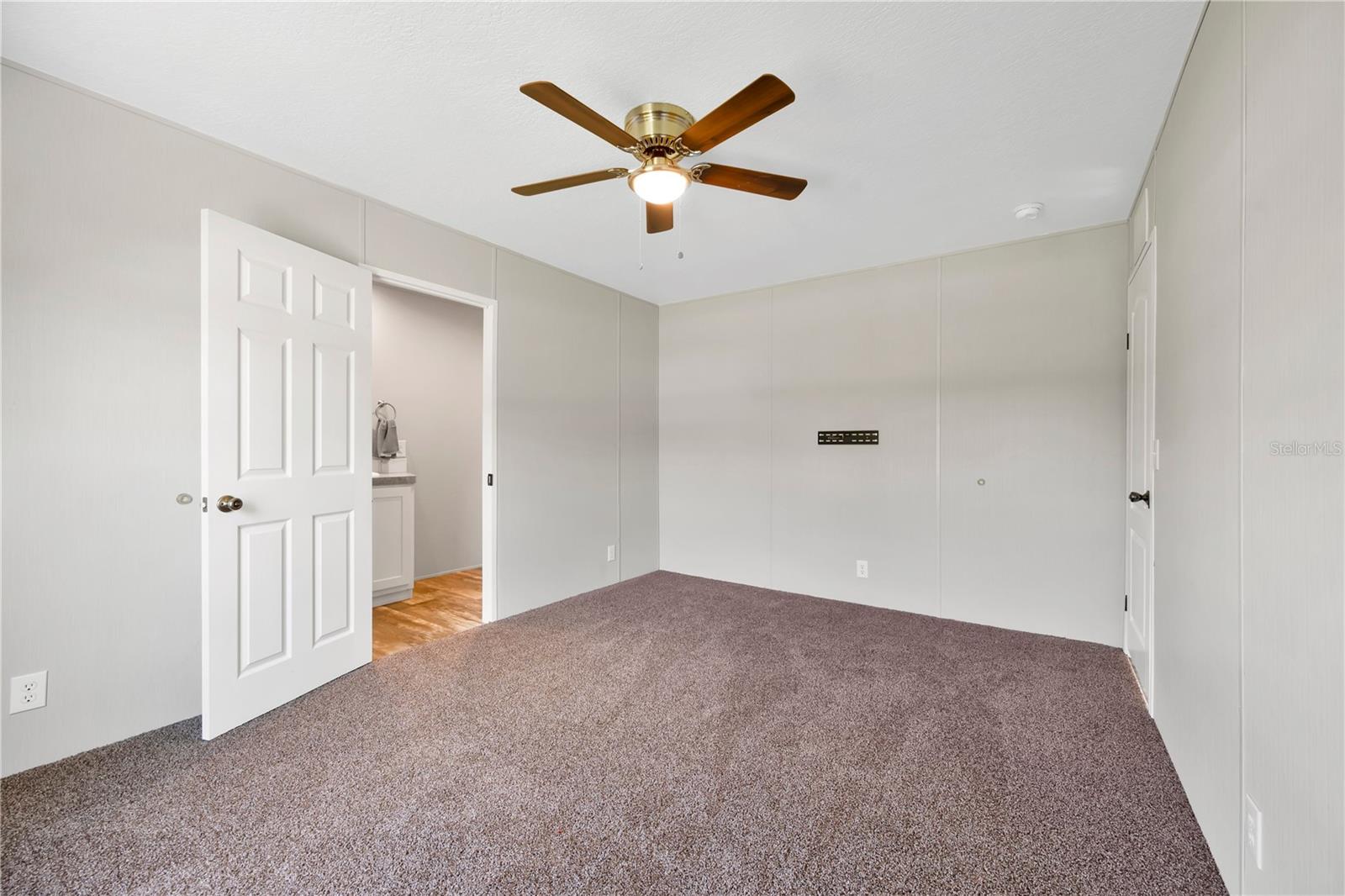 Image 12 of 22 For 5732 Windsong Lane