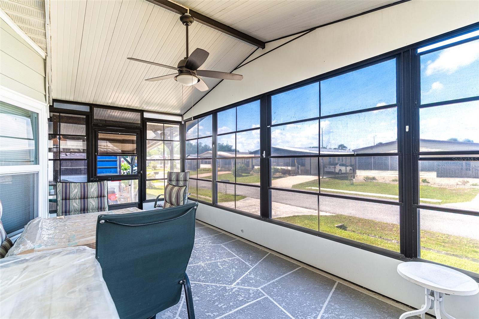 Image 16 of 28 For 6450 Hollyberry Lane Ne