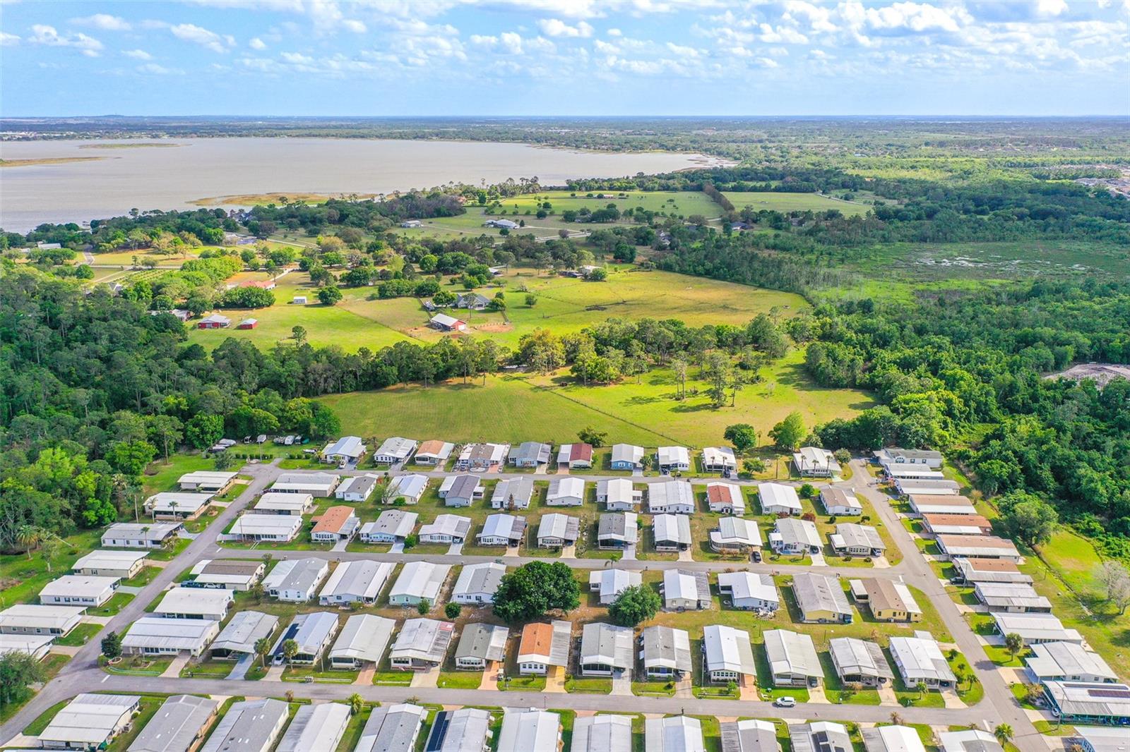 Image 26 of 28 For 6450 Hollyberry Lane Ne