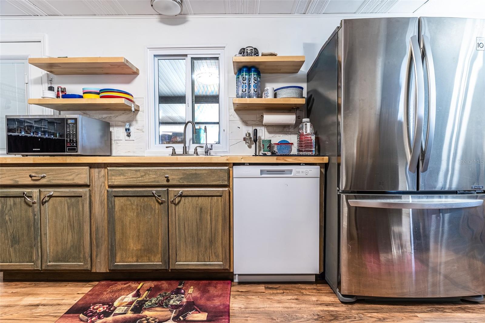 Image 4 of 28 For 6450 Hollyberry Lane Ne