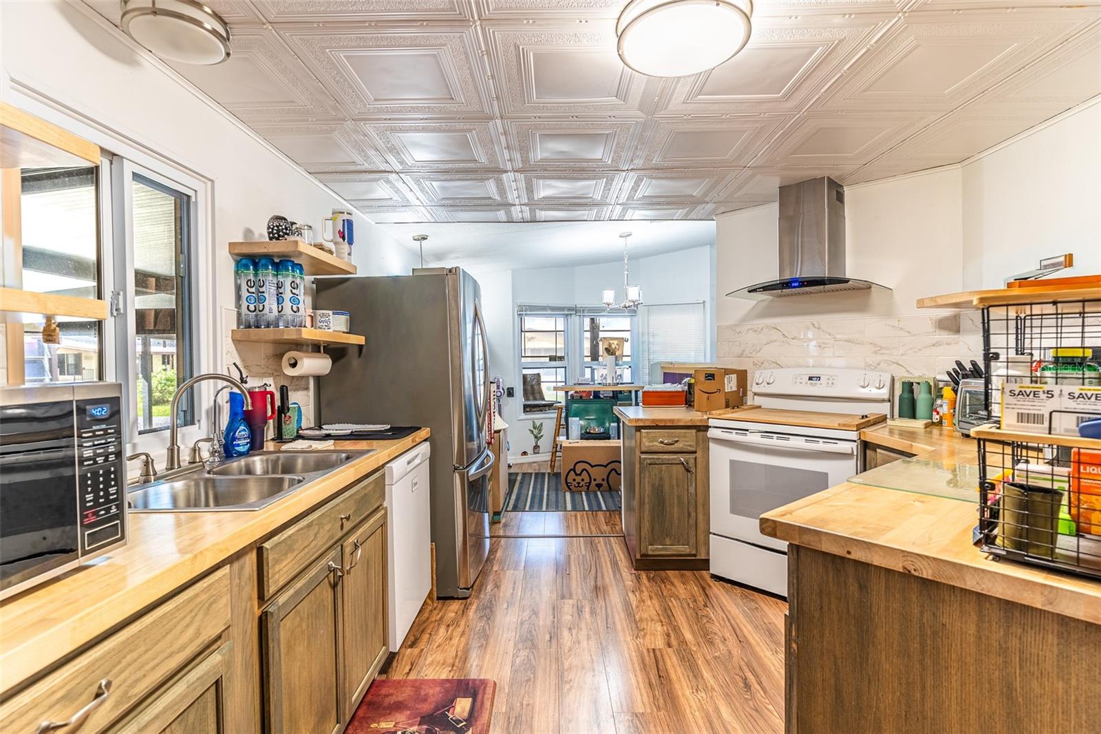 Image 5 of 28 For 6450 Hollyberry Lane Ne