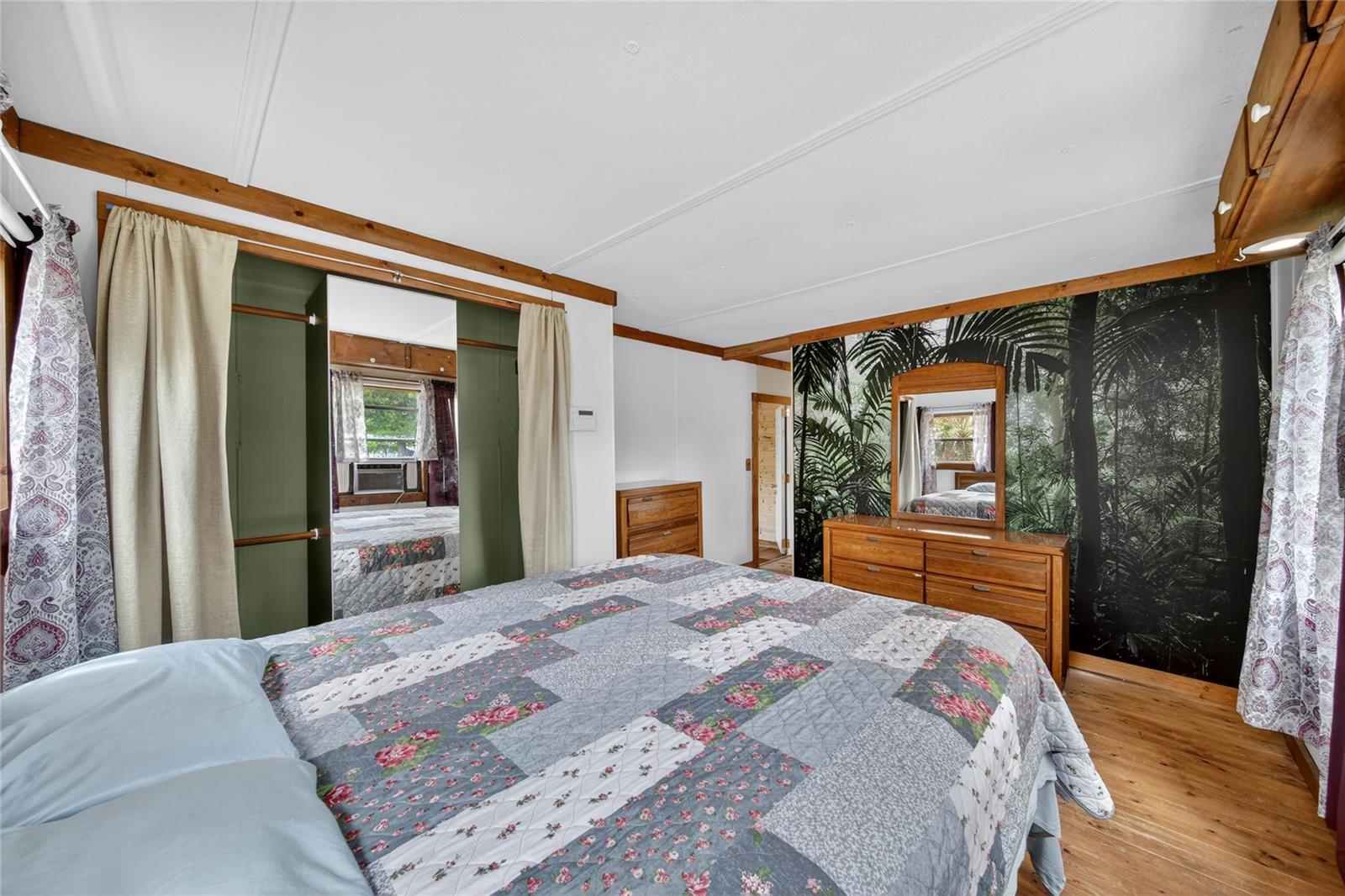 Image 20 of 26 For 4710 Village Drive