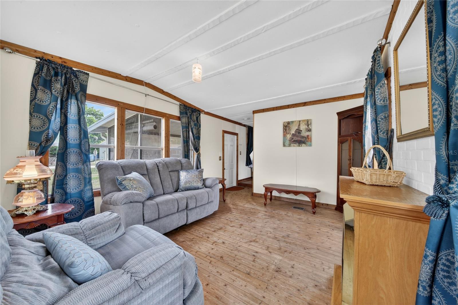 Image 6 of 26 For 4710 Village Drive