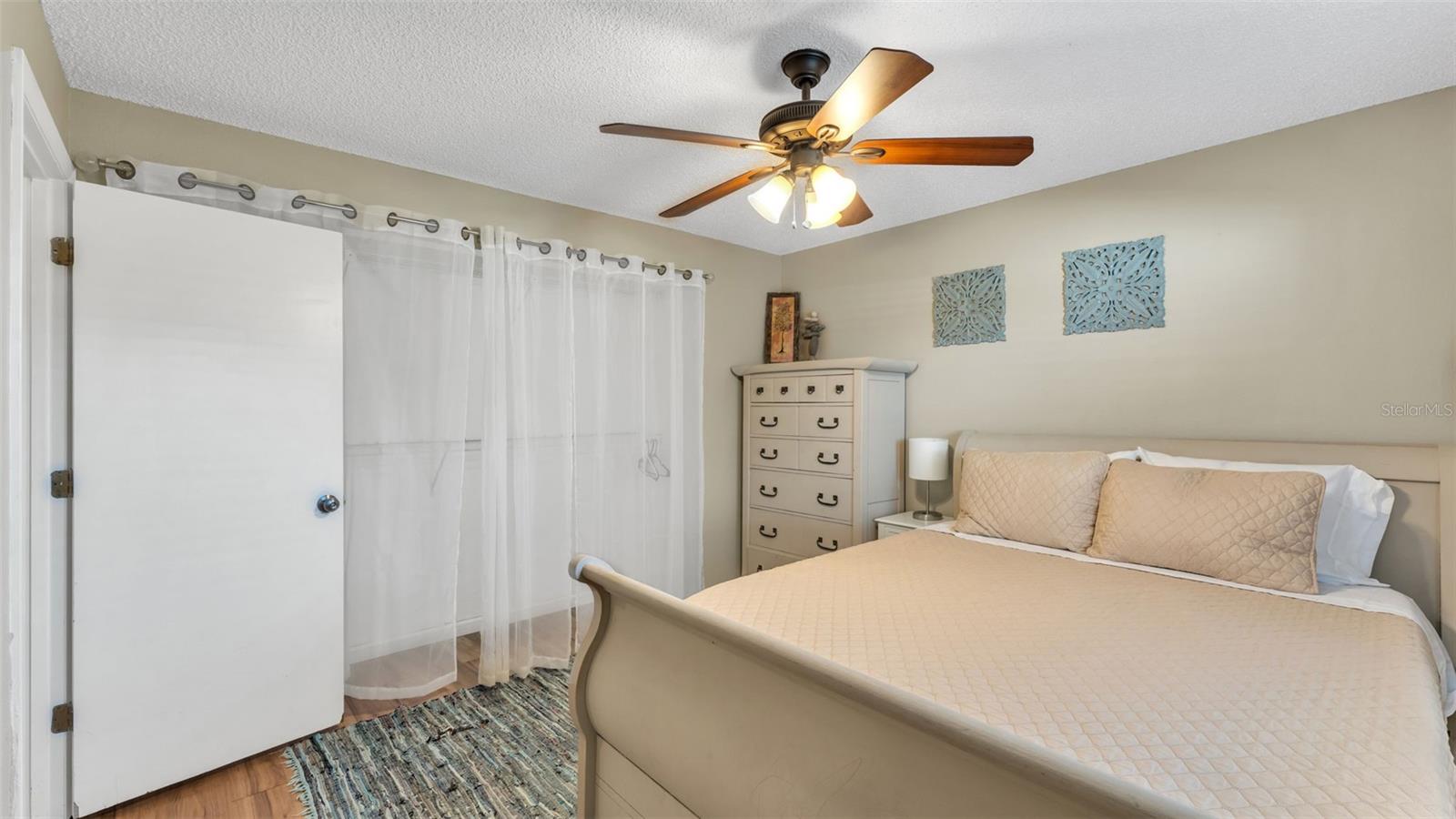 Image 21 of 40 For 804 Scott Lake Village N