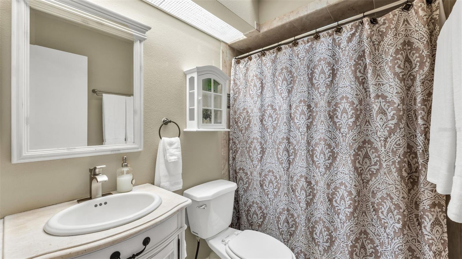 Image 22 of 40 For 804 Scott Lake Village N