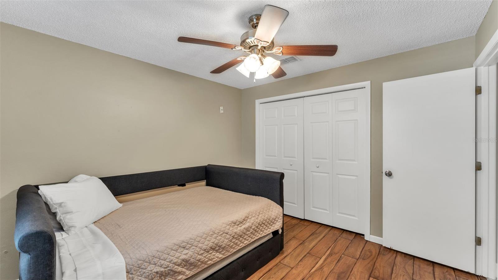 Image 26 of 40 For 804 Scott Lake Village N