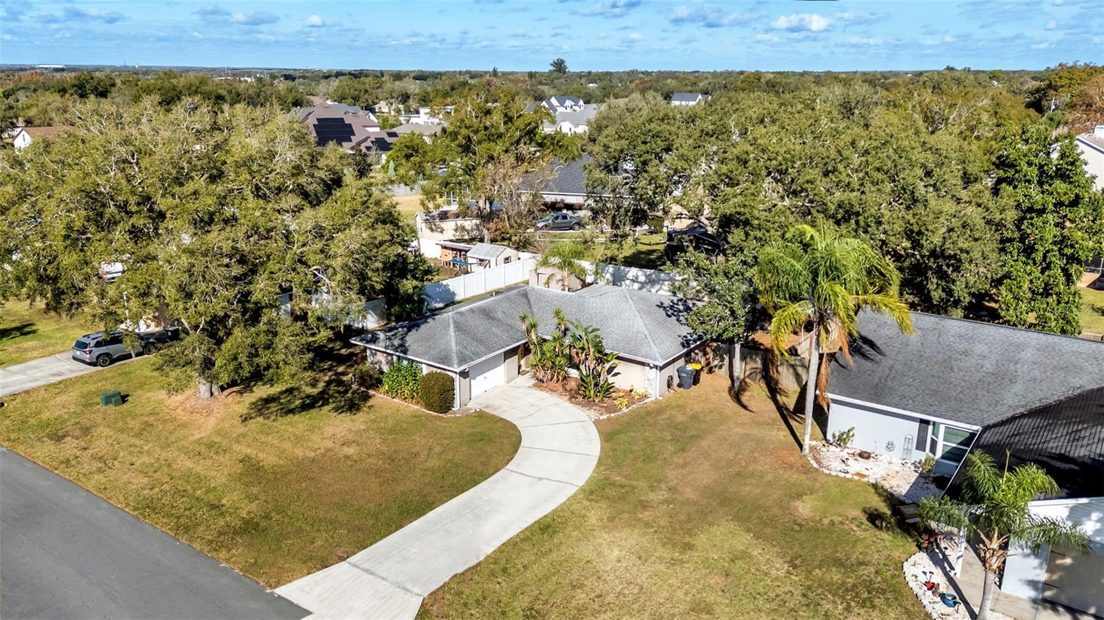 Image 37 of 40 For 804 Scott Lake Village N