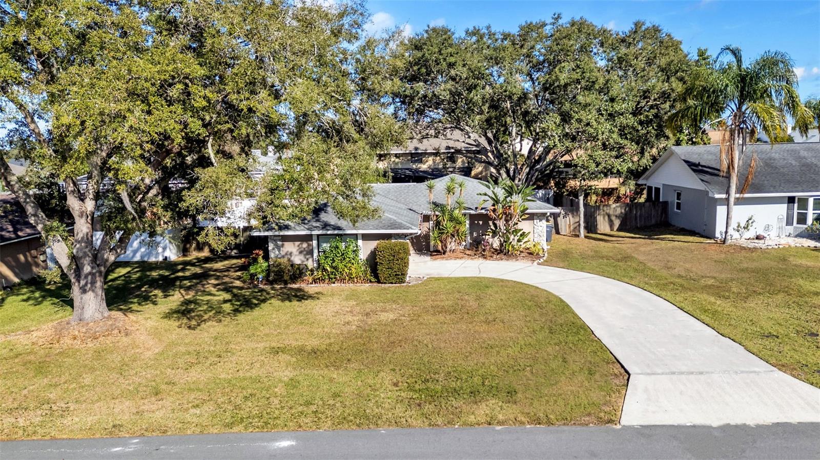 Image 38 of 40 For 804 Scott Lake Village N