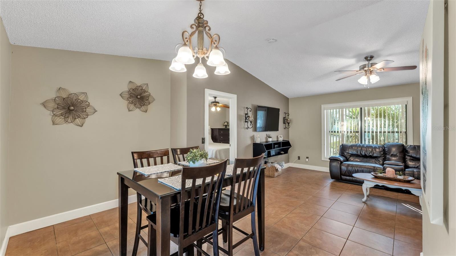 Image 4 of 40 For 804 Scott Lake Village N