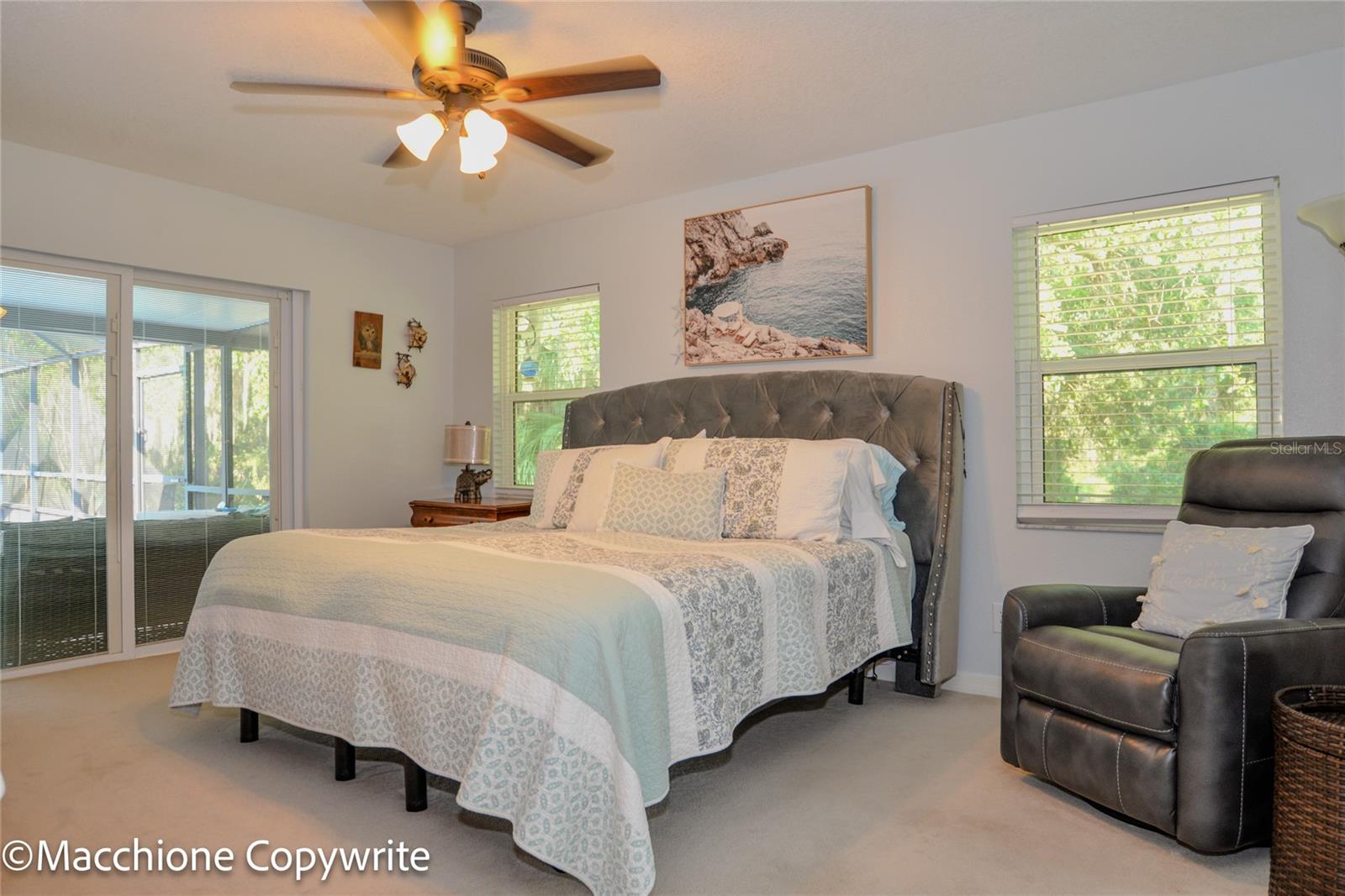 Image 13 of 20 For 9441 Pinetree Drive