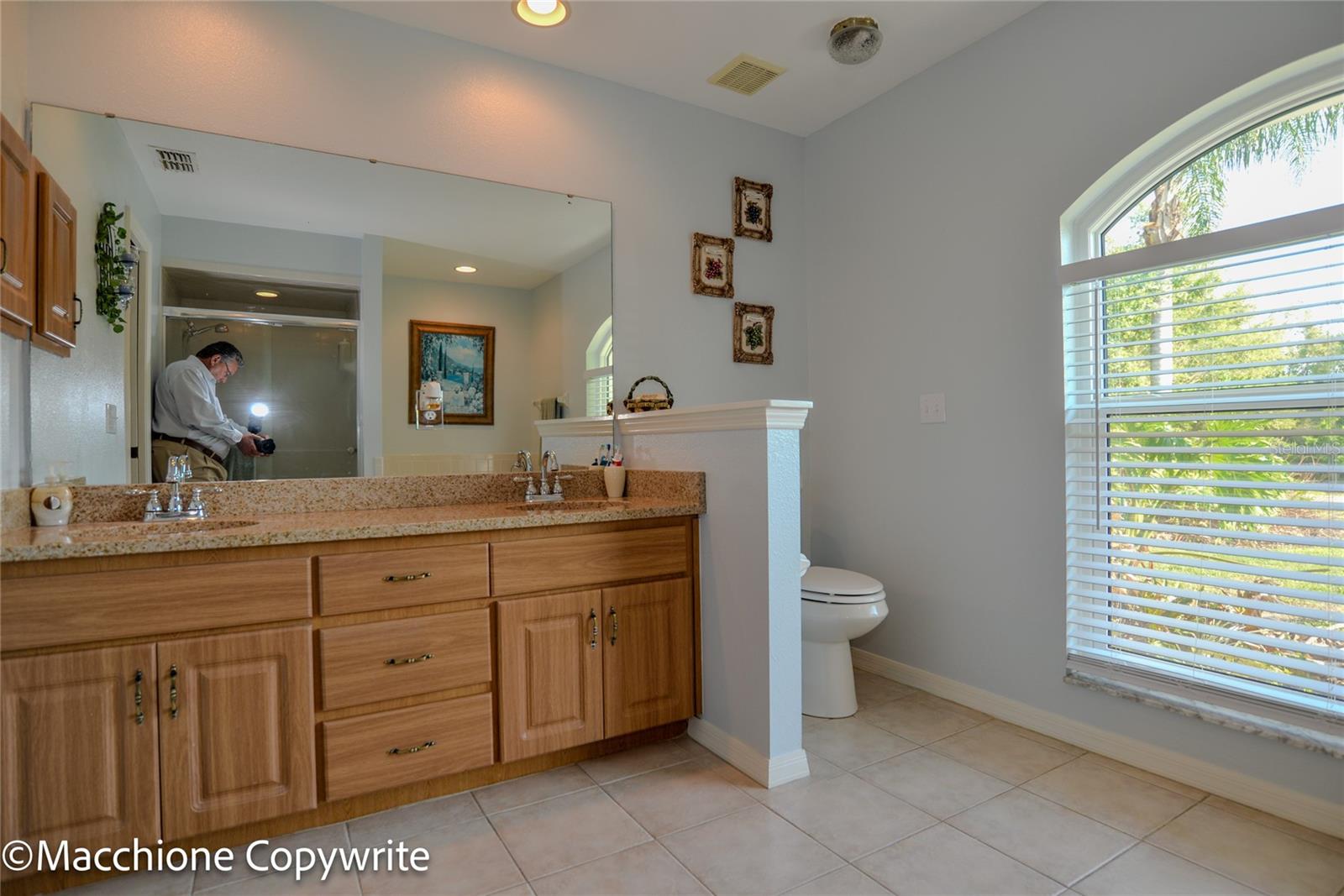 Image 14 of 20 For 9441 Pinetree Drive