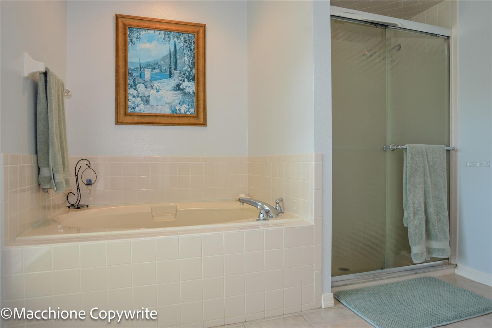 Image 15 of 20 For 9441 Pinetree Drive