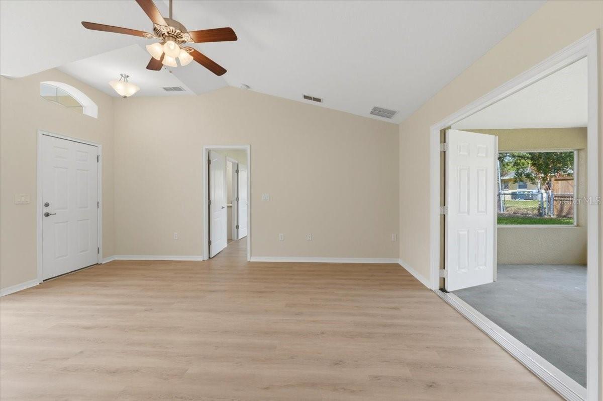 Image 20 of 45 For 1910 John Arthur Way