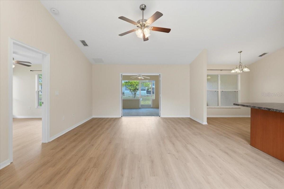 Image 21 of 45 For 1910 John Arthur Way