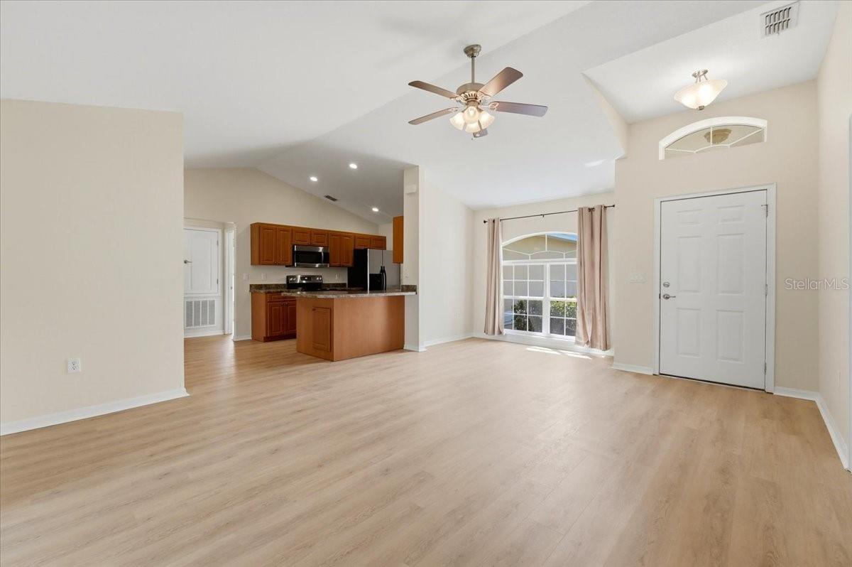 Image 22 of 45 For 1910 John Arthur Way