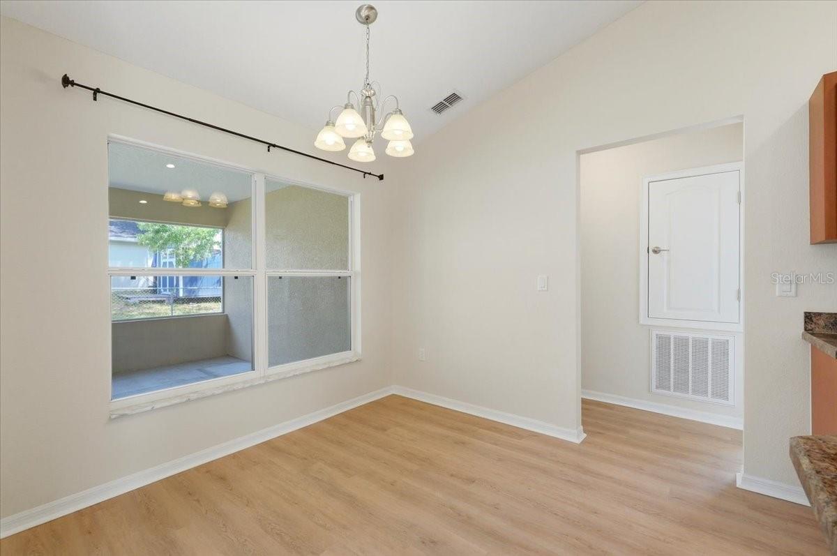 Image 30 of 45 For 1910 John Arthur Way