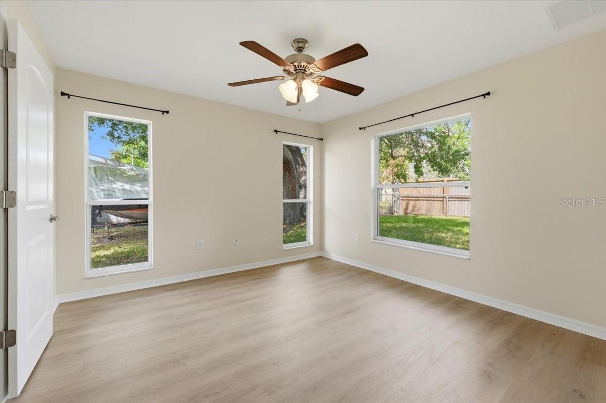 Image 33 of 45 For 1910 John Arthur Way