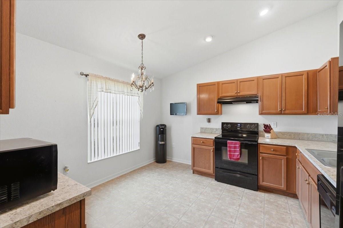 Image 10 of 35 For 2940 Blackwater Creek Drive