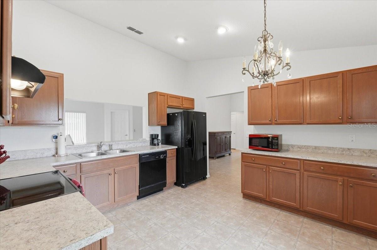 Image 11 of 35 For 2940 Blackwater Creek Drive