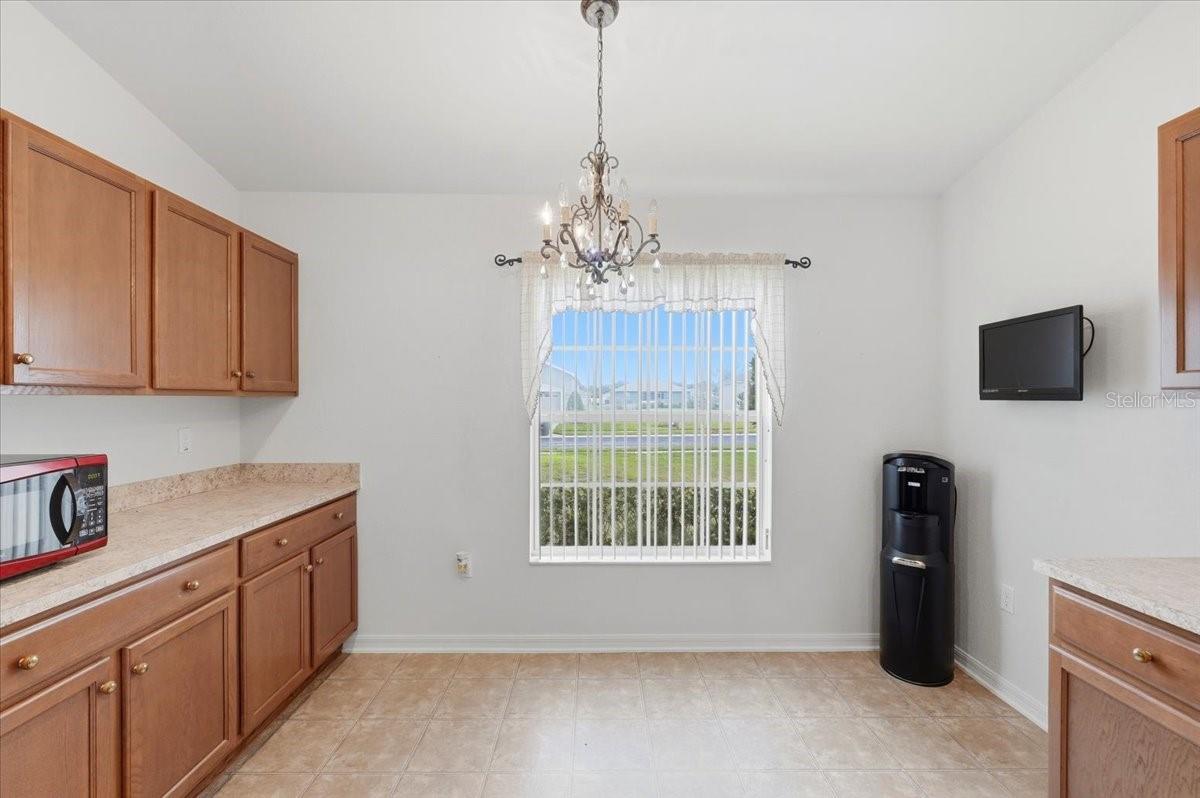 Image 12 of 35 For 2940 Blackwater Creek Drive