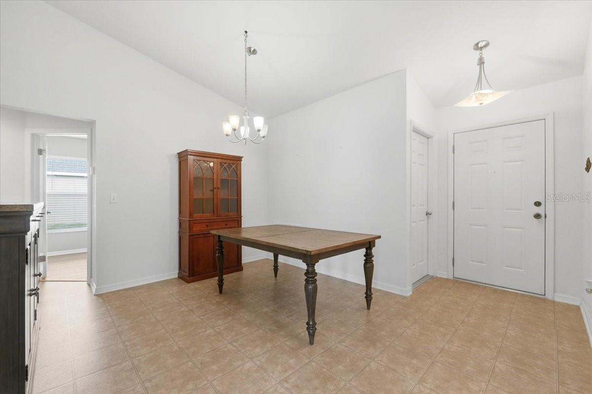 Image 6 of 35 For 2940 Blackwater Creek Drive