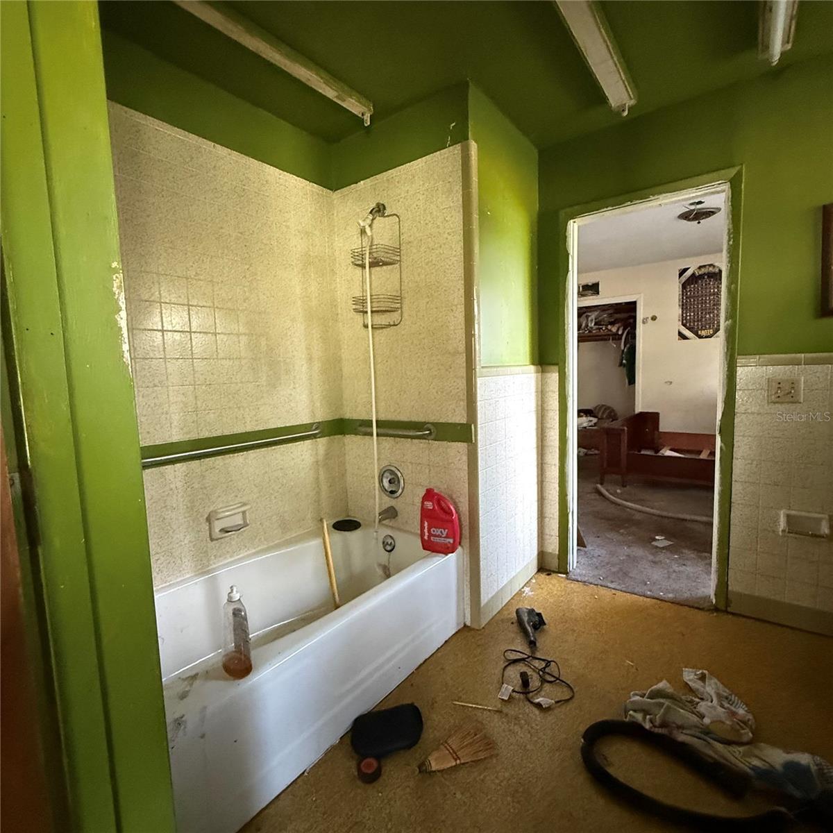 Image 15 of 16 For 805 Marcum Road