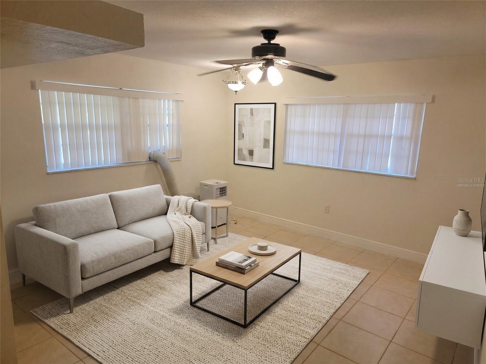 Image 10 of 25 For 5121 Shady Oak Drive S