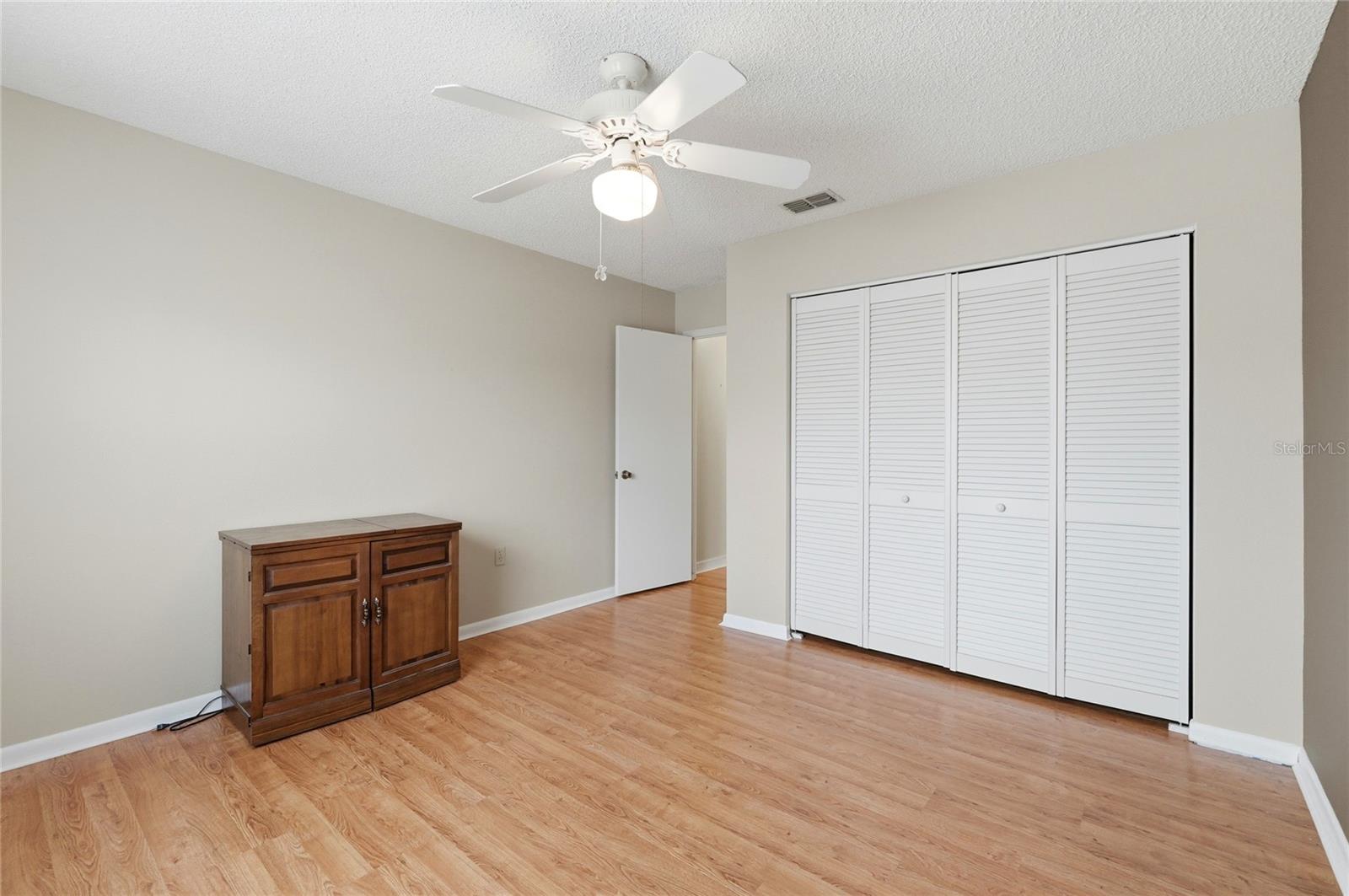 Image 23 of 43 For 4825 Goldenview Lane