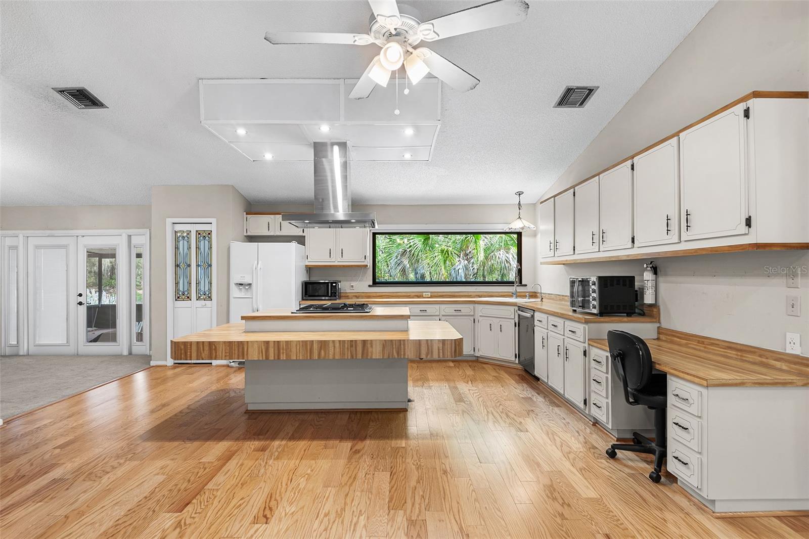 Image 11 of 47 For 3545 Tiger Creek Trail