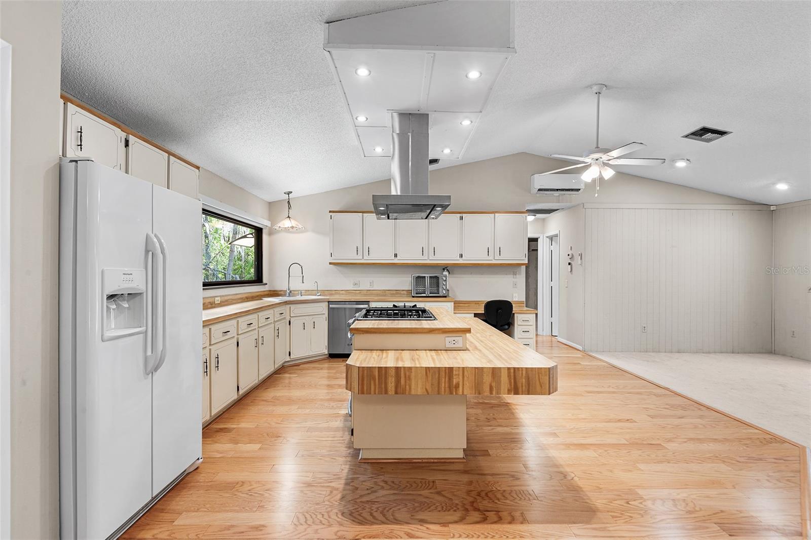 Image 12 of 47 For 3545 Tiger Creek Trail