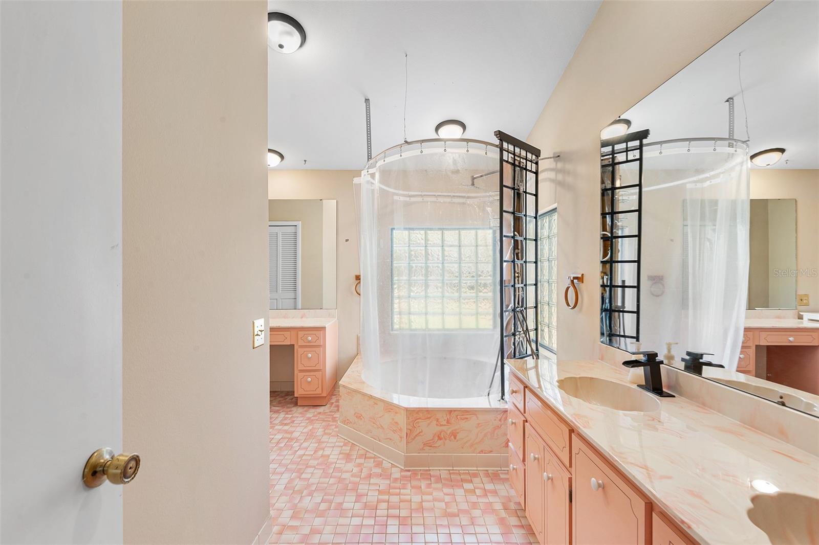 Image 21 of 47 For 3545 Tiger Creek Trail