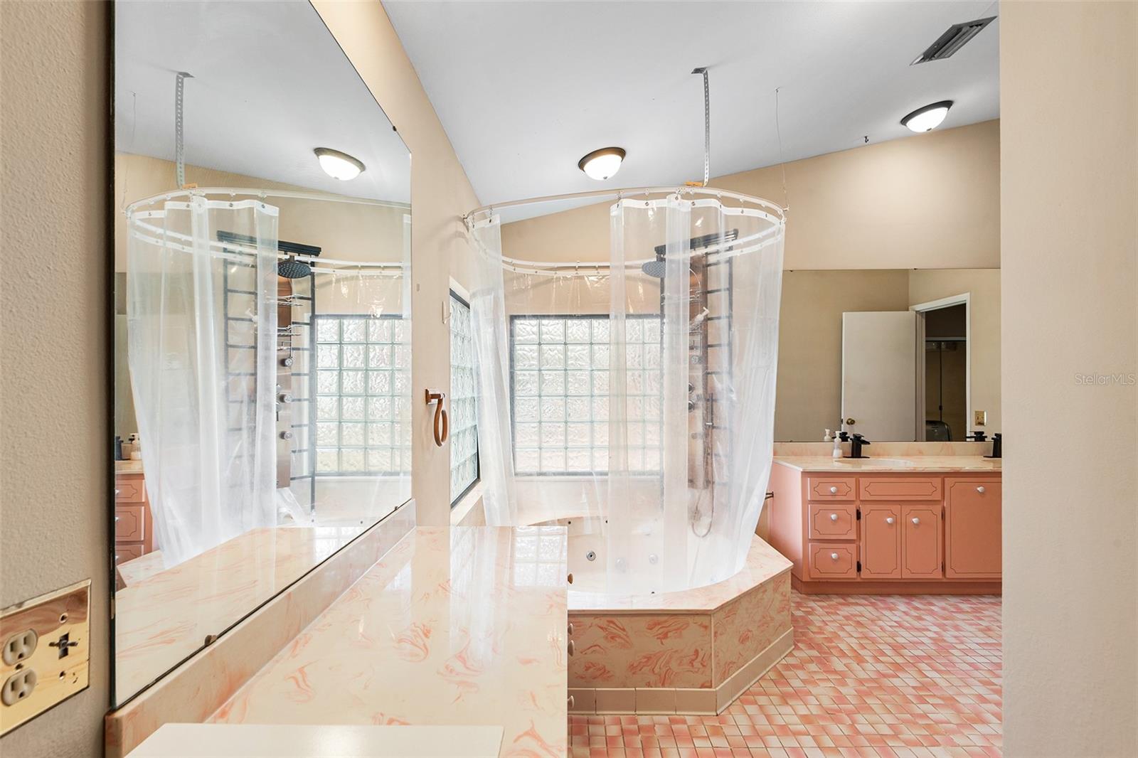 Image 22 of 47 For 3545 Tiger Creek Trail