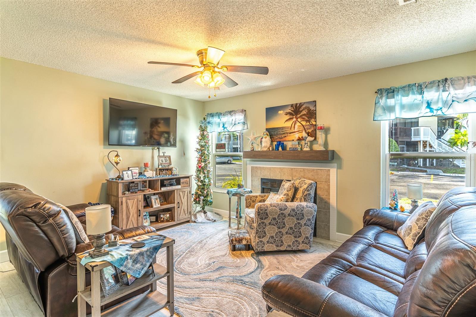 Image 9 of 31 For 3784 59th Avenue W 3784