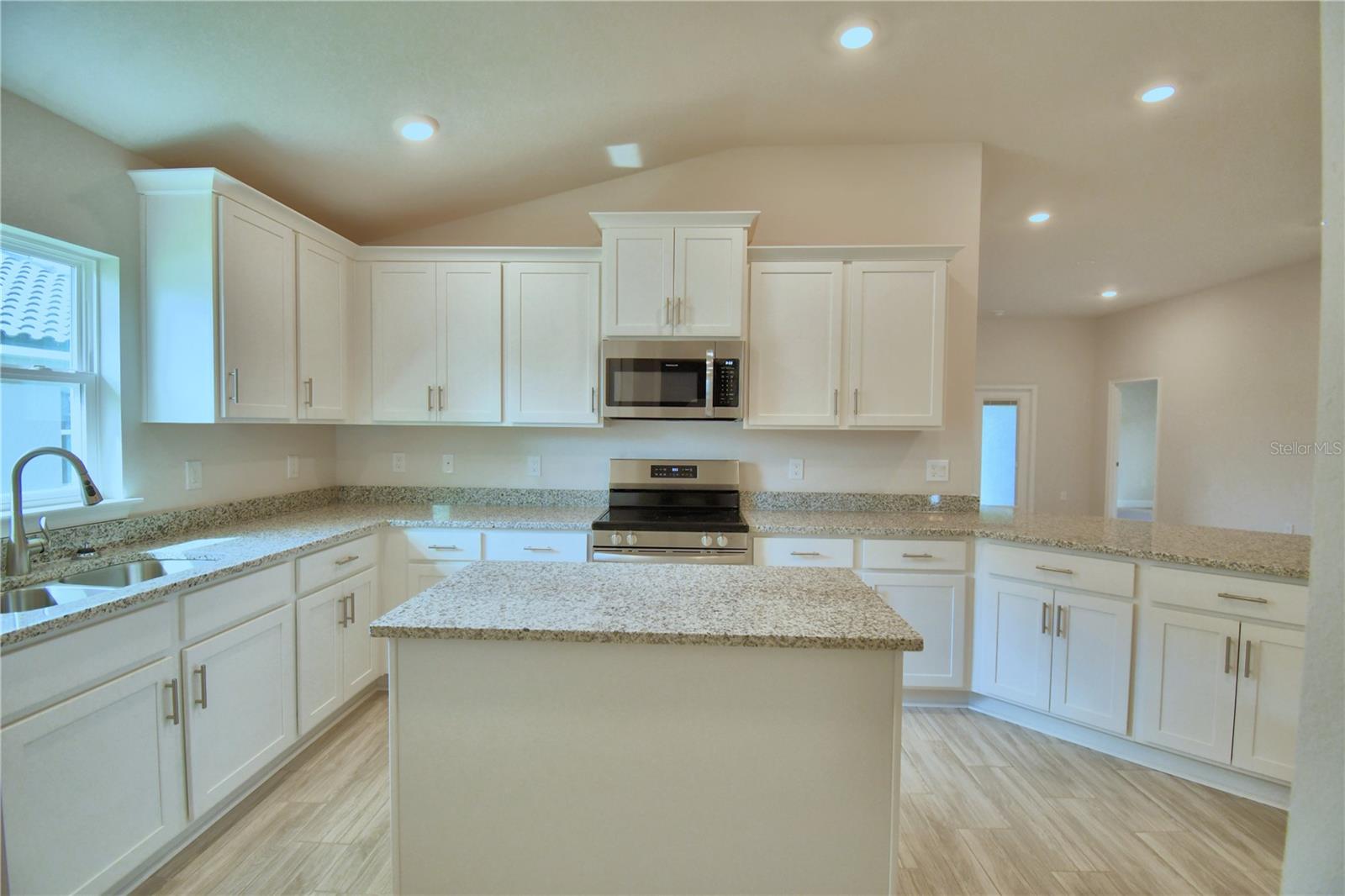 Image 21 of 82 For 4467 Juliana Lake Drive