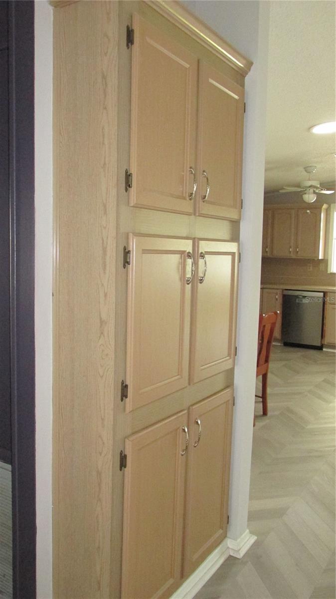 Image 18 of 38 For 102 Newcastle Boulevard